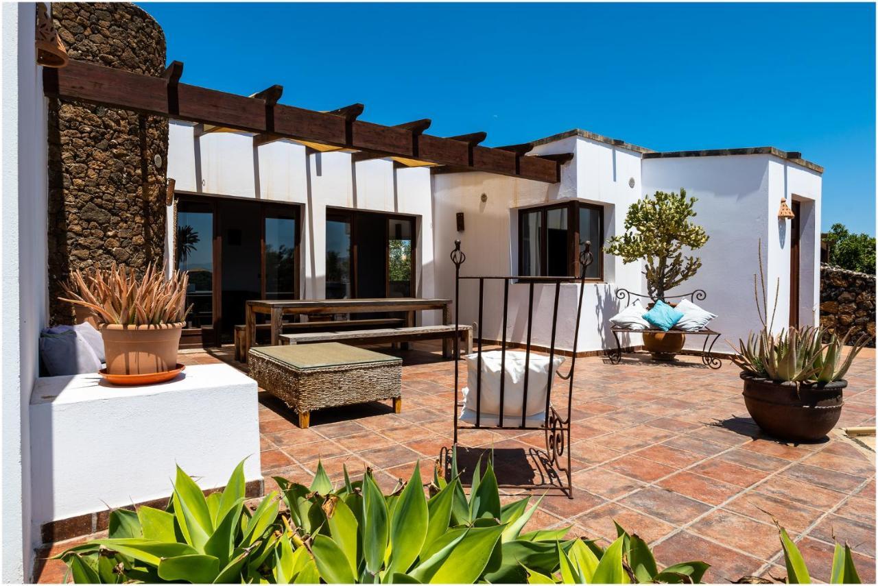 Villa-Mayo - Peaceful Paradise: Lajares Dream Vacation Exterior photo